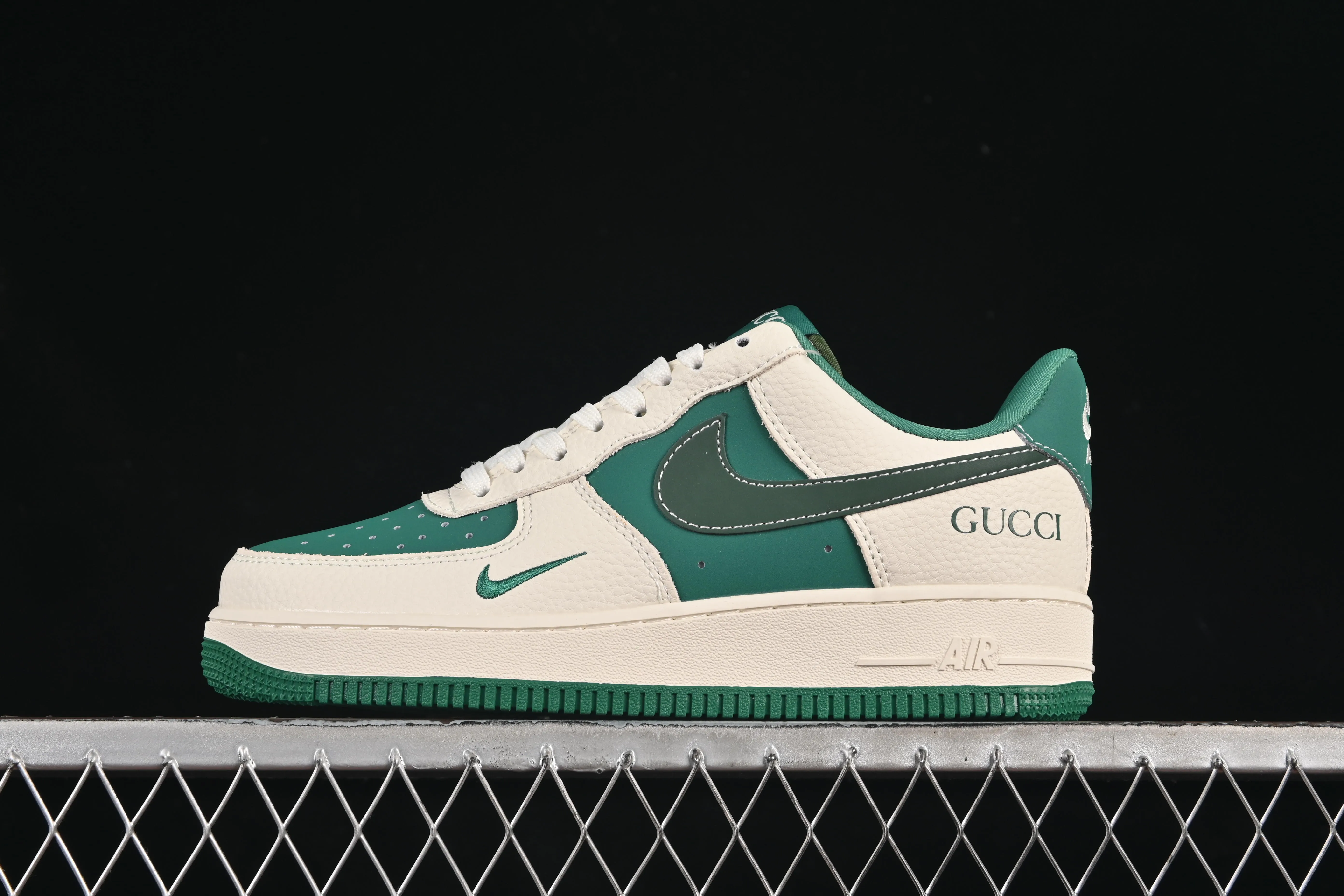 All categories Nk Air Force 1 Air Force series Nk Air Force 1 Low Air Force low-top Nike Air Force 1'07 Low Gucci co-branded beige bottom Air Force 1 low-top casual sneakers KK1988-083